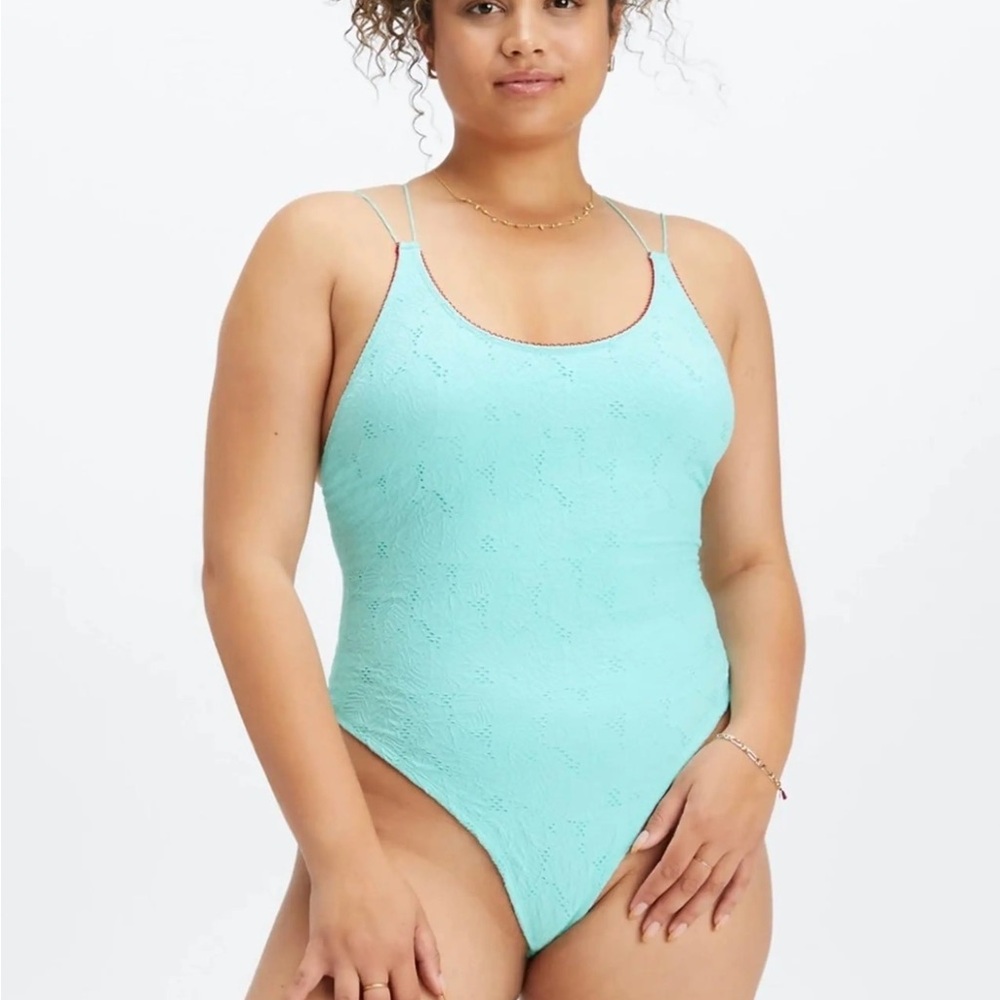 NWT Fabletics Seamless Lace Thong Bodysuit Large